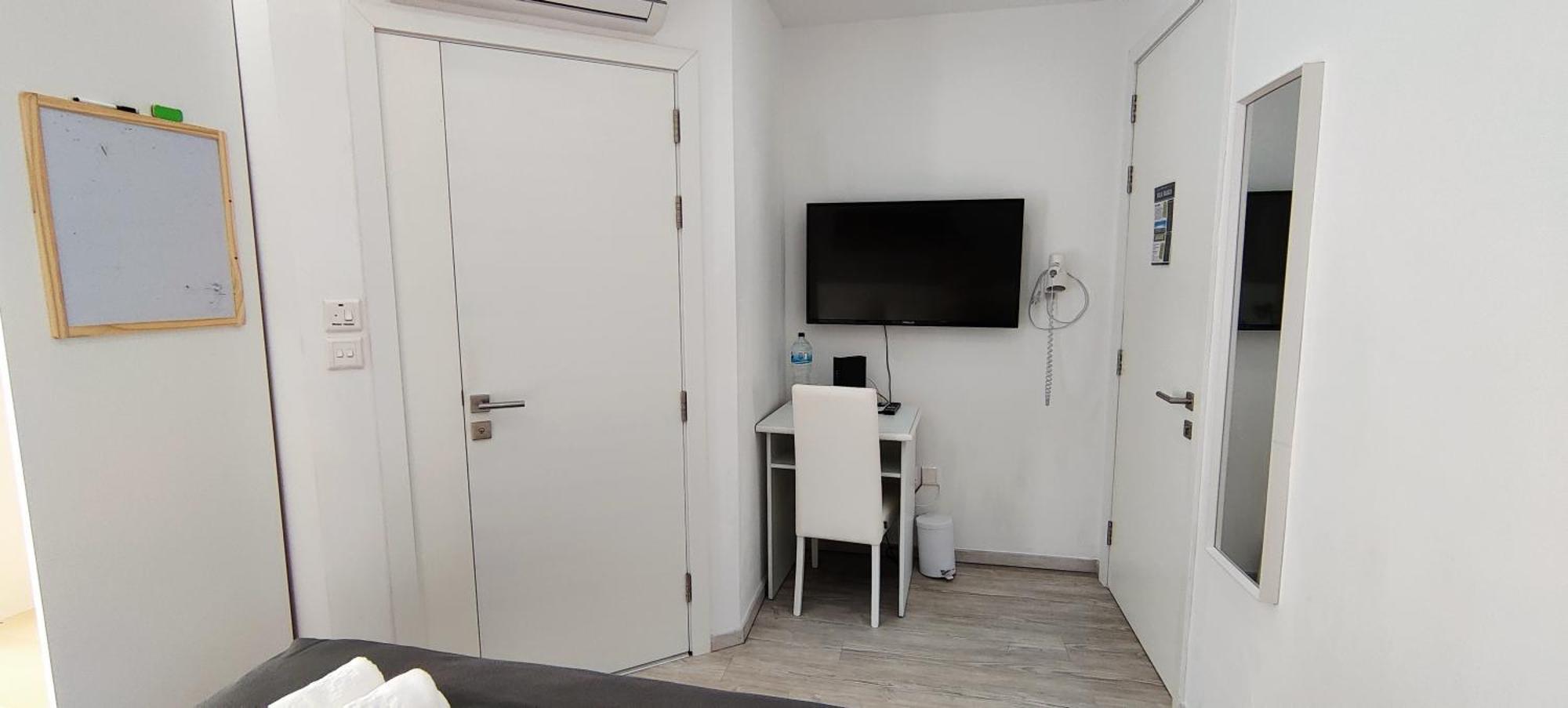 Villa Arjuza - Private Self Catering Bedrooms With Bathroom Is-Swieqi エクステリア 写真