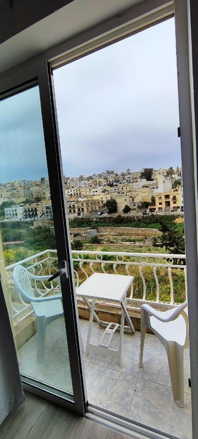 Villa Arjuza - Private Self Catering Bedrooms With Bathroom Is-Swieqi エクステリア 写真