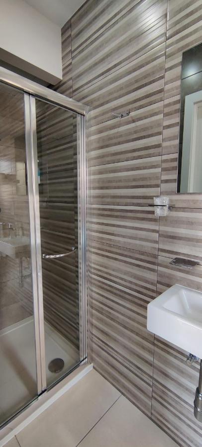 Villa Arjuza - Private Self Catering Bedrooms With Bathroom Is-Swieqi エクステリア 写真