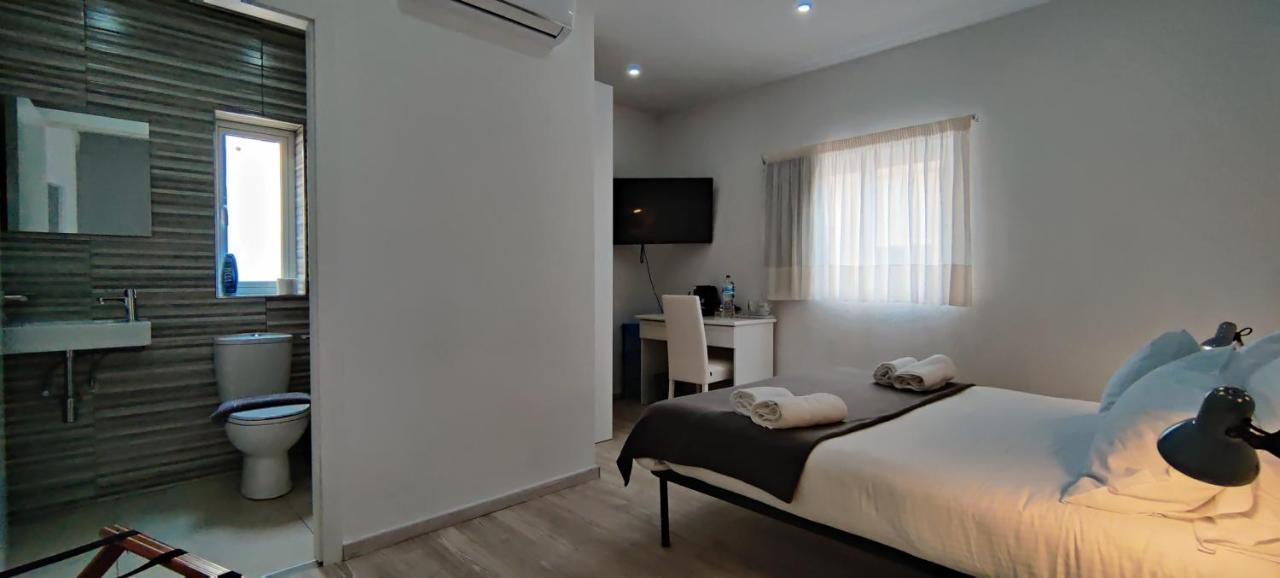 Villa Arjuza - Private Self Catering Bedrooms With Bathroom Is-Swieqi エクステリア 写真